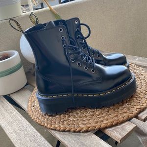 Dr. Martens Size 6- almost brand new! no scuffs or marks. serious inquires only